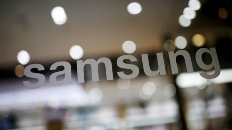 Samsung presenta nuevos teléfonos inteligentes plegables, buscando mantener el liderazgo en un mercado en crecimiento