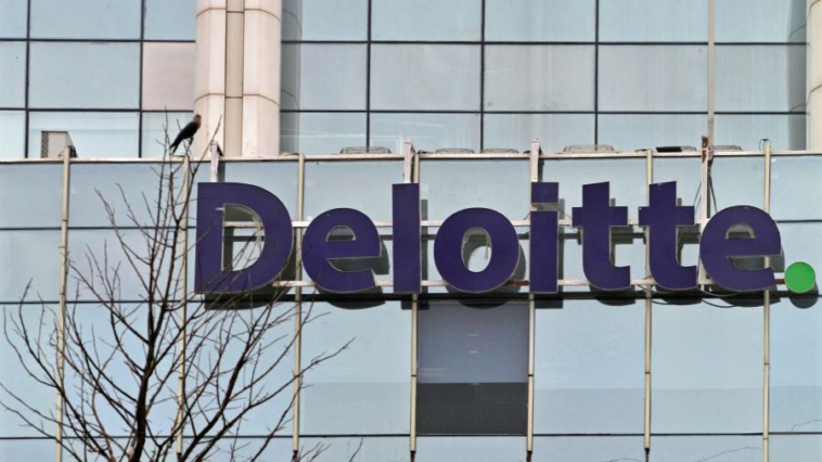 Deloitte China permitió a los clientes realizar su propio trabajo de auditoría, según la SEC