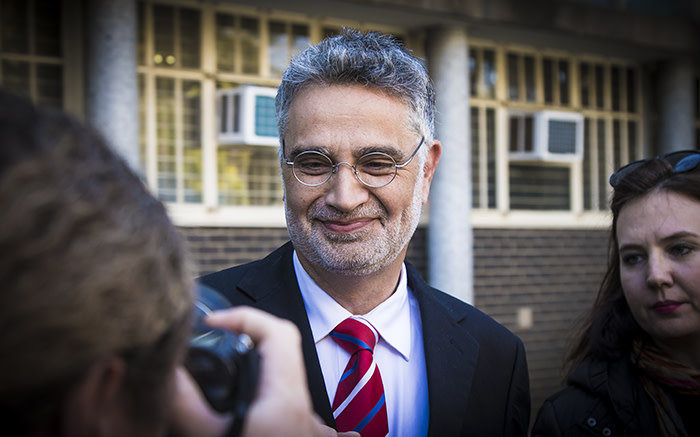 El exejecutivo de Sars Van Loggerenberg presenta una denuncia contra Shivambu de EFF ante Parly