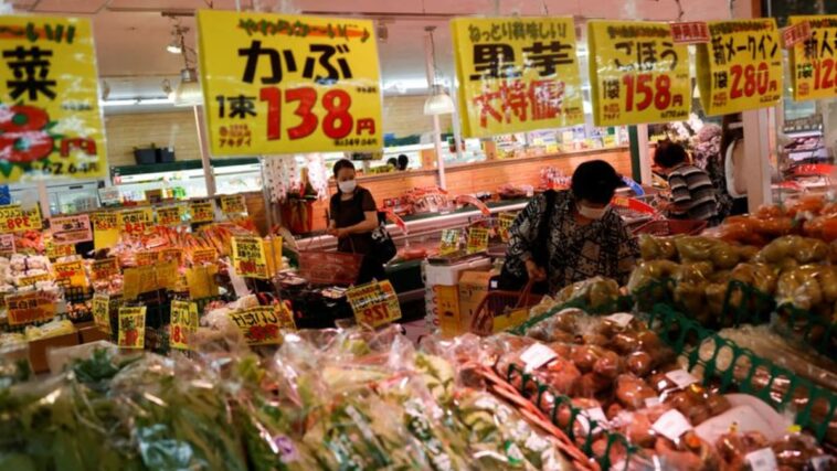 El gasto de los hogares de Japón amplía el crecimiento, pero se avecinan riesgos de inflación
