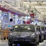 Exclusivo-Tesla mantendrá la producción en la planta mejorada de Shanghai por debajo del máximo: fuentes