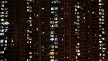 Los precios de las viviendas en Hong Kong caen un 2,3% en agosto al nivel más bajo en tres años y medio