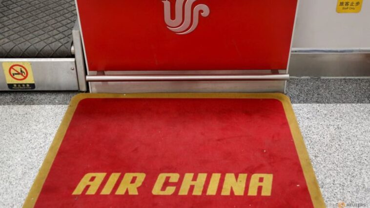 Air China y China Southern permanecen en rojo en medio de controles de viaje