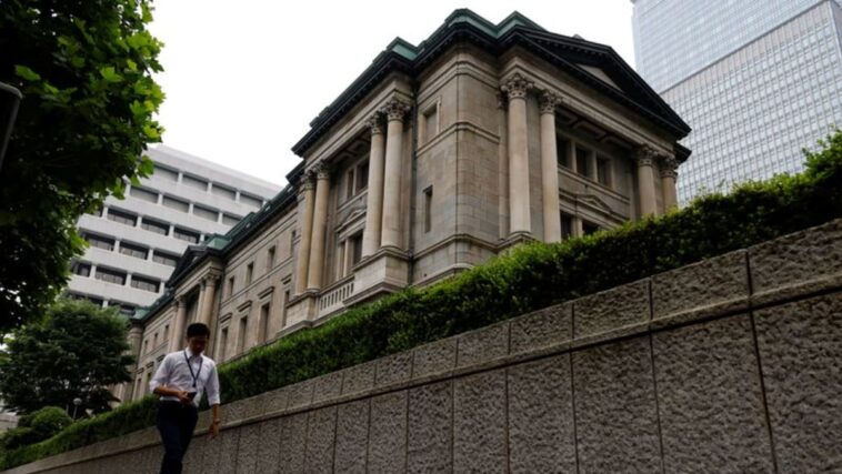 BOJ: El sistema bancario de Japón es estable pero el aumento de las tasas globales es un riesgo