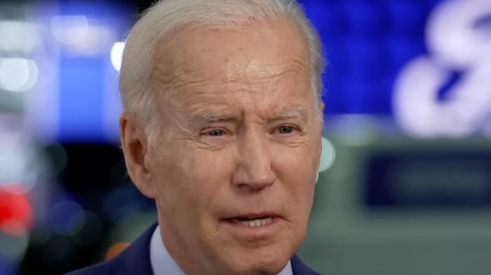 Biden a los trabajadores: poner la caída del salario real en 'perspectiva'