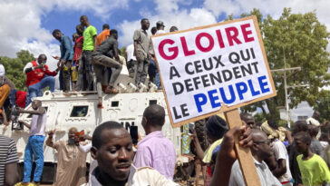 Burkina Faso celebra conversaciones de transición tras último golpe