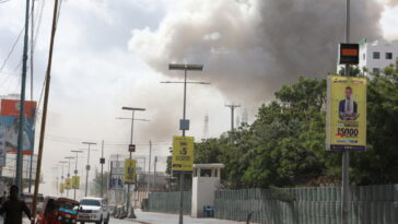 Decenas de muertos en dos explosiones en el Ministerio de Educación de Somalia