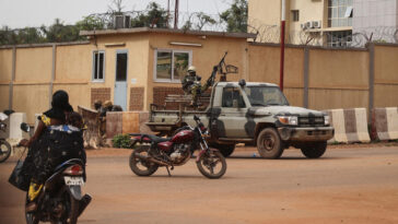 Disparos cerca del palacio presidencial de Burkina Faso en Uagadugú