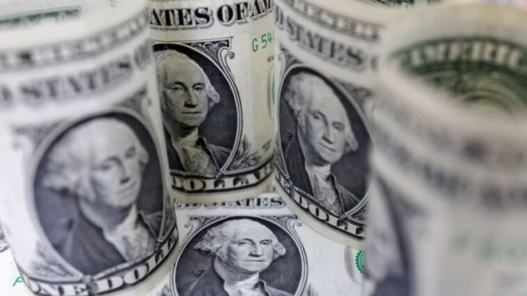 Dólar prueba máximo de 32 años frente al yen;  Aussie, kiwi suben en apuestas de tasa