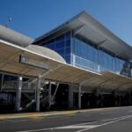 El aeropuerto de Auckland eleva el pronóstico de ganancias para el año fiscal 2023 debido a la recuperación de la demanda