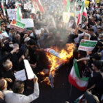 El líder supremo de Irán culpa a Estados Unidos e Israel por las protestas de Mahsa Amini