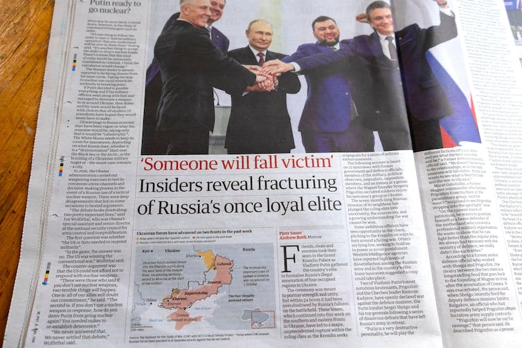 'Insiders revelan la fractura de la élite una vez leal de Rusia' Titular del periódico Guardian Presidente Vladimir Putin Rusia artículo 8 de octubre de 2022 Londres Reino Unido