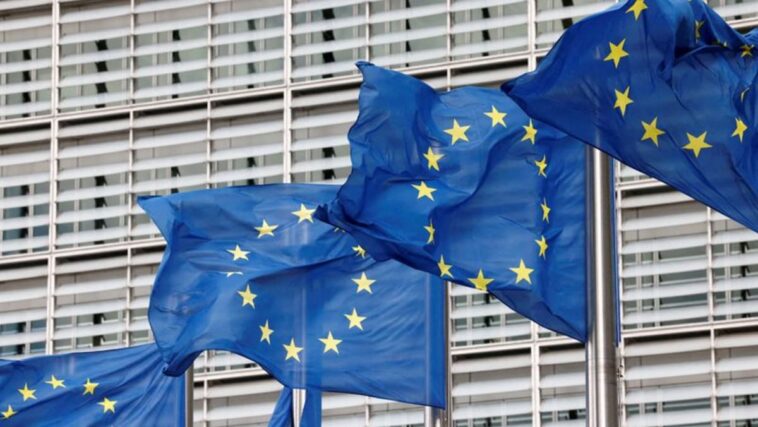 La UE quiere un equipo antimonopolio de 40 hombres para hacer cumplir las nuevas reglas tecnológicas, dice un funcionario