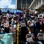 Una protesta frente al Palacio de Justicia