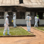 Mueren 11 alumnos en incendio en escuela para ciegos de Uganda