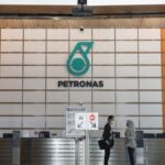 Petronas declara fuerza mayor en suministro de gas a Malaysia LNG -Mitsubishi