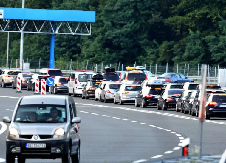 Poner fin a la 'discriminación' y admitir a Bulgaria y Rumanía en Schengen, exigen los eurodiputados