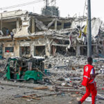 Sube a 100 el número de muertos por dos atentados en Somalia