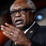 TransUnion, Equifax, Experian pueden haber violado las reglas de informes de crédito: Rep. Clyburn