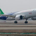 Avión de fuselaje estrecho C919 de China recibe aprobación regulatoria para producción en masa