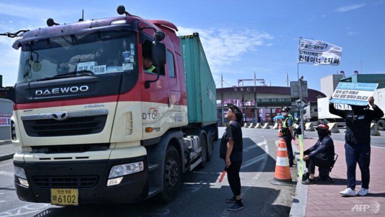 Corea del Sur lucha para evitar huelga de camioneros por temor a daños económicos