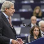 El Parlamento de la UE insta a la UE a seguir bloqueando fondos para Hungría