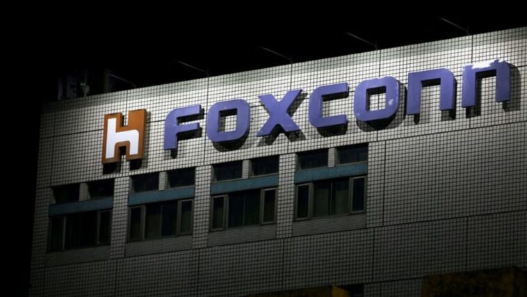 El proveedor exclusivo de Apple, Foxconn, planea cuadriplicar la fuerza laboral en la planta de India