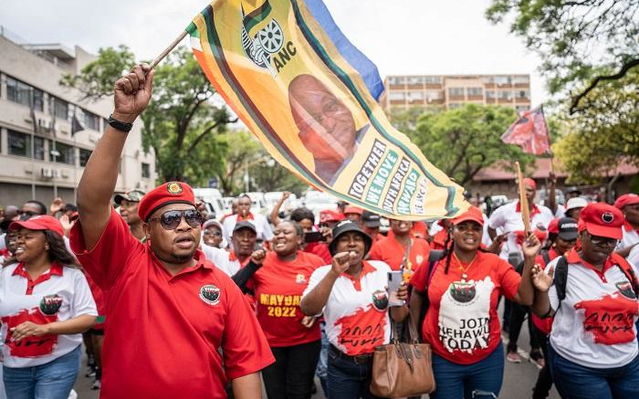 Funcionarios concluyen marcha salarial en Pretoria