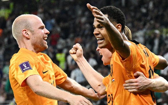 Holanda marca tarde para vencer a Senegal en el regreso de la Copa del Mundo