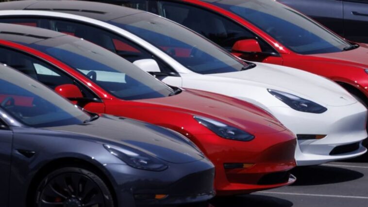 La cuota de mercado de vehículos eléctricos de California de Tesla cae a medida que los rivales aumentan