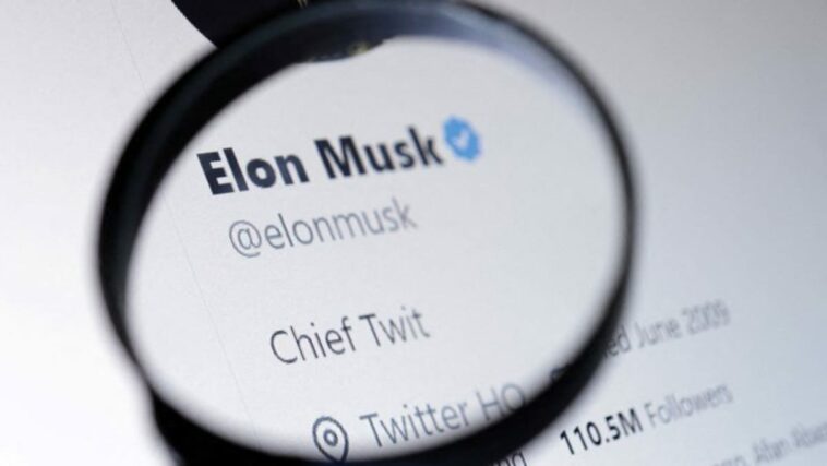 Los prestamistas de Musk se preparan para mantener una deuda de Twitter de $ 12.7 mil millones en libros hasta principios de 2023 - FT