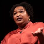 Profesor de Carnegie Mellon afirma que Stacey Abrams perdió debido al racismo