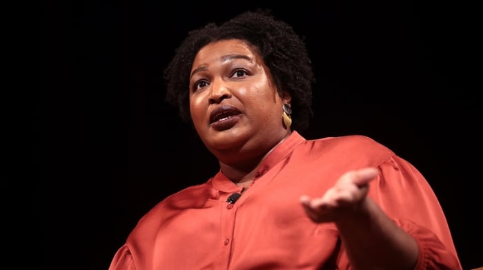 Profesor de Carnegie Mellon afirma que Stacey Abrams perdió debido al racismo