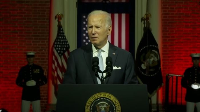 Último minuto de Joe Biden, discurso de avemaría: ¡la 'democracia' está en juego!
