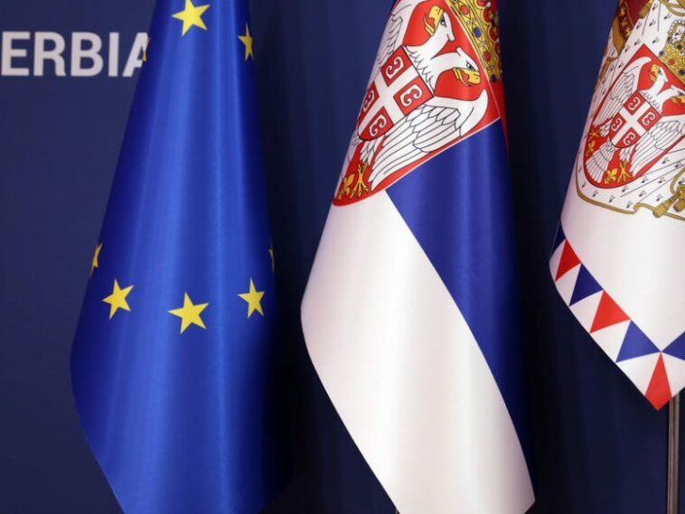 Vučić promociona la hermandad ruso-serbia a medida que aumentan las tensiones regionales