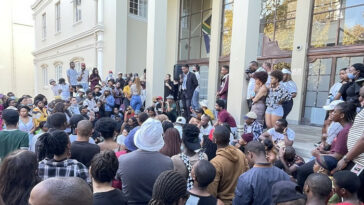 los negros en la Universidad de Stellenbosch no se sienten bienvenidos