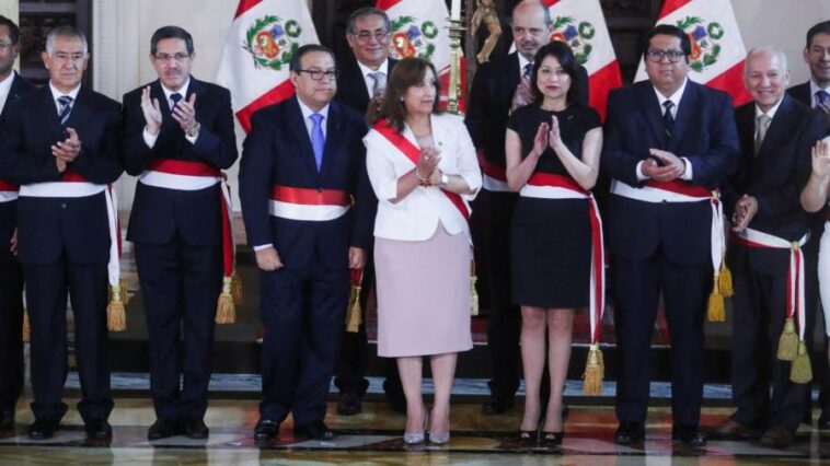 ¿Golpe o no?  Crisis en Perú destaca polarización latinoamericana