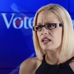 Al igual que Kyrsten Sinema, incluso más funcionarios electos están huyendo del Partido Demócrata Radical