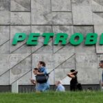 CEO de Petrobras se irá mientras Lula se prepara para asumir el cargo en Brasil