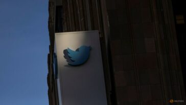 El principal funcionario de política global de Twitter se va mientras continúan los despidos
