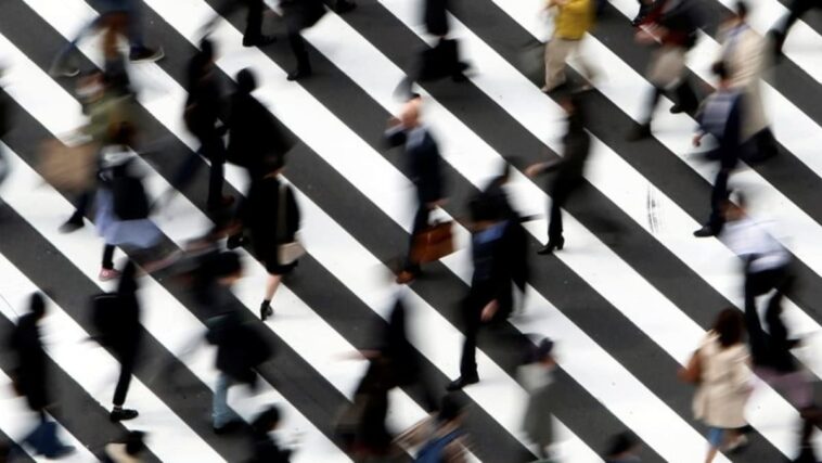 Japón hará del aumento de salarios una máxima prioridad, dice alto funcionario del gobierno