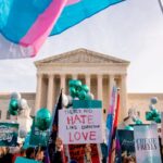 La Corte Suprema de los EE. UU. sopesa las protecciones para el diseñador que se opone al matrimonio entre personas del mismo sexo