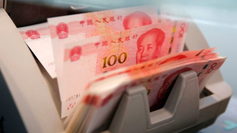 Los nuevos préstamos bancarios de China en noviembre saltan a 1,21 billones de yuanes, por debajo de las previsiones