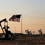 Los expertos pronostican que la producción de petróleo crudo de EE. UU. alcanzará un máximo histórico en junio de 2023, y señalaron que la producción total de líquidos de petróleo de EE. UU. ya se ha recuperado por completo del colapso de la pandemia.