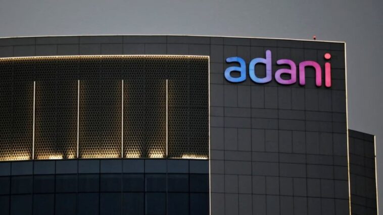 Adani de India comienza una venta récord de acciones cuando el vendedor en corto desencadena una pérdida de $ 44 mil millones