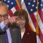 Chuck Schumer dice a los republicanos de la Cámara que sus proyectos de ley contra el aborto están condenados