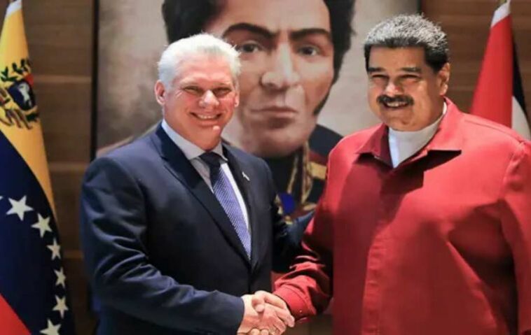 “Siempre es reconfortante regresar a la Patria de Bolívar y Chávez”, dijo Díaz-Canel