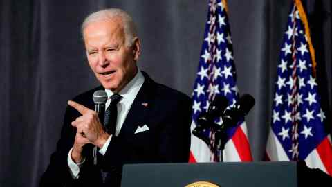 El jefe de gabinete de Joe Biden, Ron Klain, planea partir en las próximas semanas