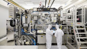 Exclusivo: Funcionarios holandeses se dirigieron a Washington para hablar sobre controles en equipos de fabricación de chips: fuentes