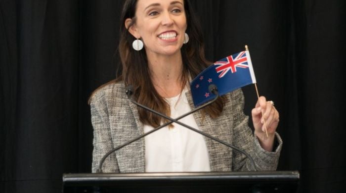 La renuncia del primer ministro de Nueva Zelanda renueva los argumentos de los medios y de la izquierda sobre el 'sexismo' en la política